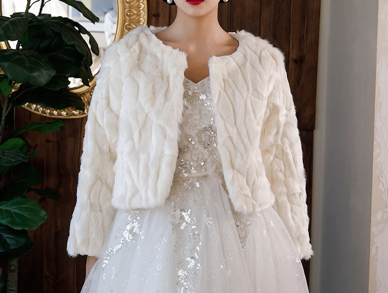 Braut Mantel Brautjacke Kurz in Weiß für den Winter