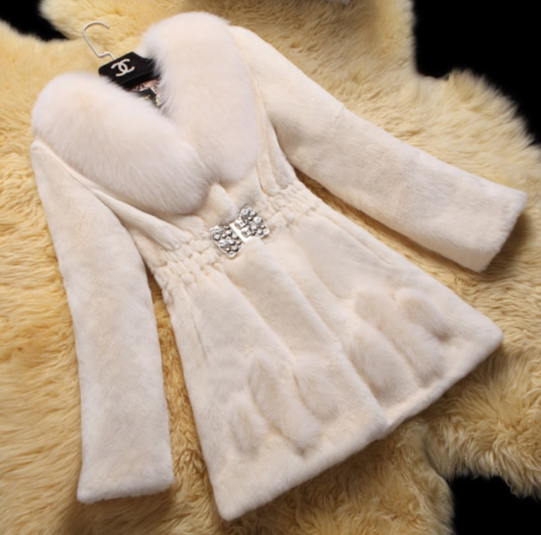 Warme Winter Plüsch Jacke für die Braut in Weiß