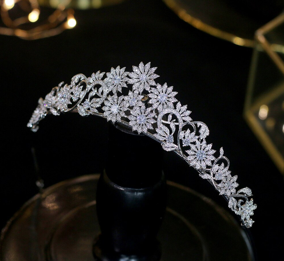  Kristall Braut Tiara Diadem Darleen in Silber Klassisch Elegant