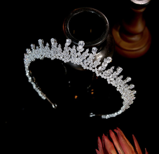 Luxus Braut Zirkonia Diadem Tiara Callisto in Silber