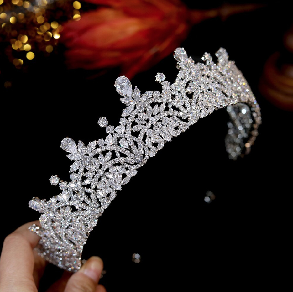 Luxus Kristall Kopfschmuck Braut Tiara Cami Silber
