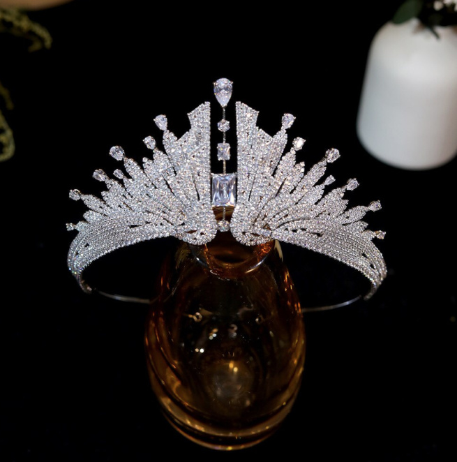 Luxus Kristall Braut Tiara Diadem in Pfau Form Silber