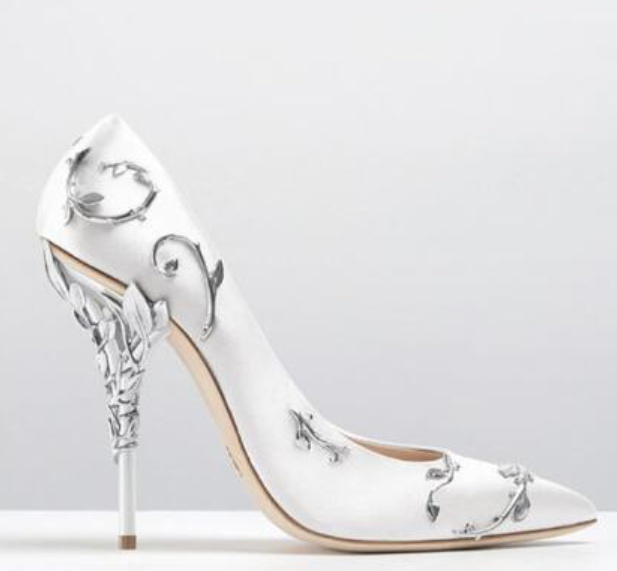 Luxus Pumps Brautschuhe Hochzeitsschuhe Connie in Weiß mit Blumen