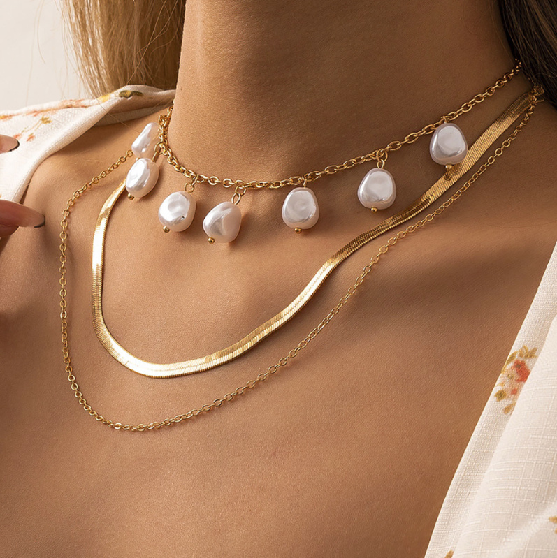 Multilayer Halskette für die Braut mit Perlen in God
