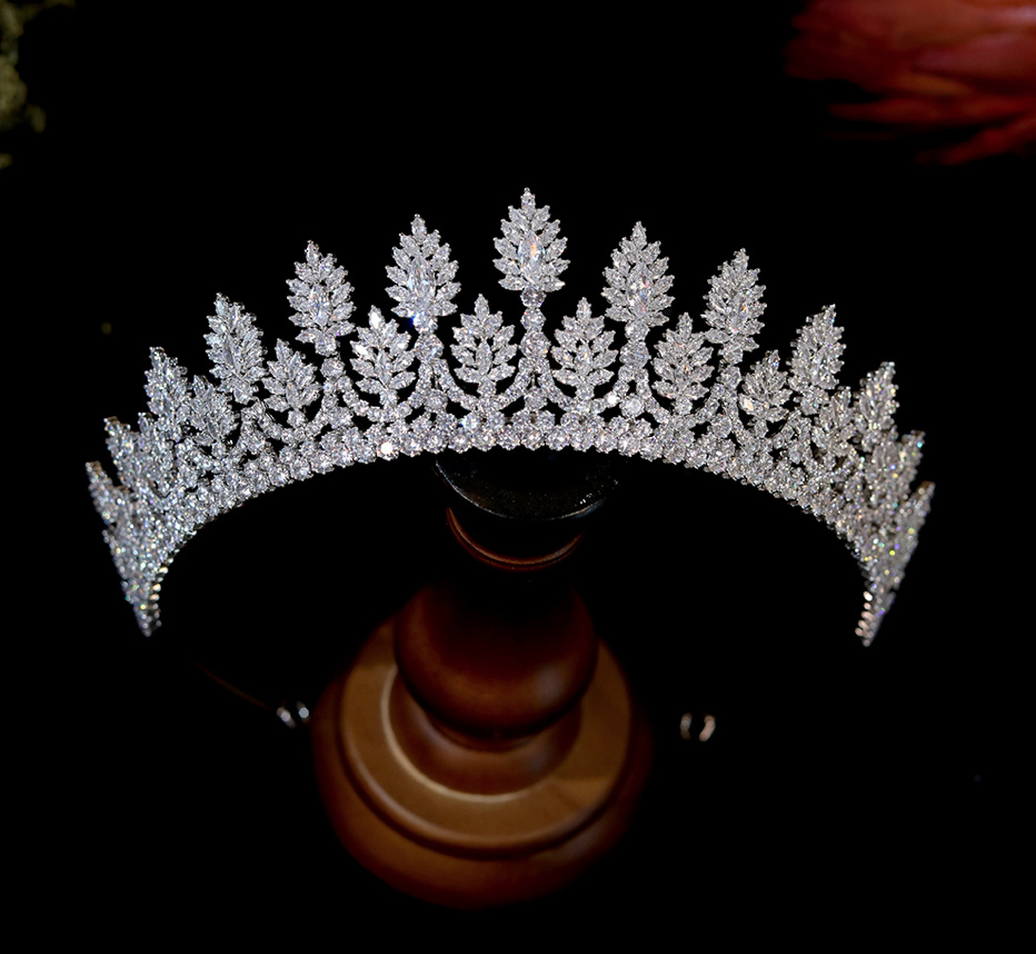  Kristall Braut Tiara Diadem Erica Klassisch in Silber