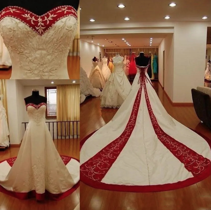 Schulterfreies Brautkleid Hochzeitskleid mit Schleppe und Applikationen in Rot