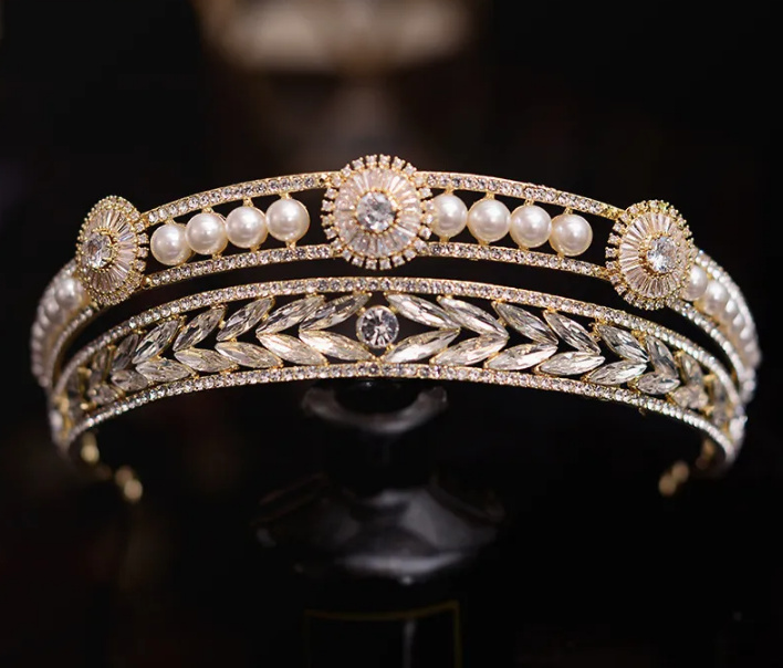 Barock Braut Tiara Diadem Klassisch in Gold mit Perlen und Strass