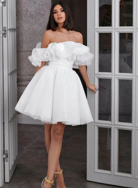 Schulterfreies Kurzes A Linie Brautkleid mit Rüschen Ärmellos