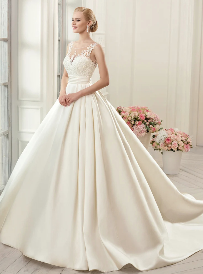 A Linie Satin Brautkleid Hochzeitskleid Merlinde in Elfenbein mit Schleppe und Rückenausschnitt