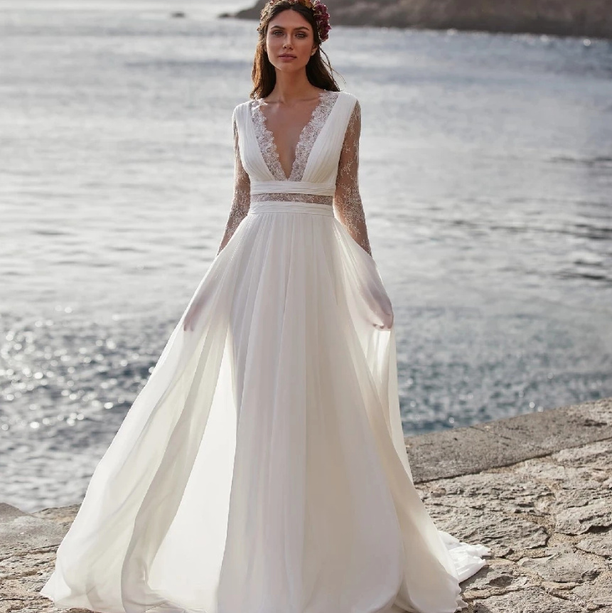 Boho Style Beach Brautkleid Aitana mit Tattoo Spitze und V Ausschnitt