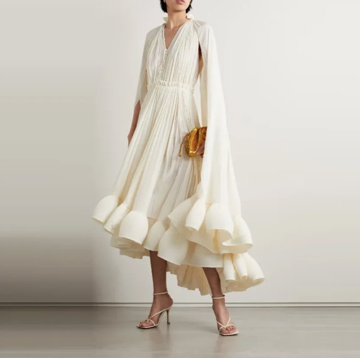 Elegantes A Line Vokuhila Standesamtkleid mit V Ausschnitt