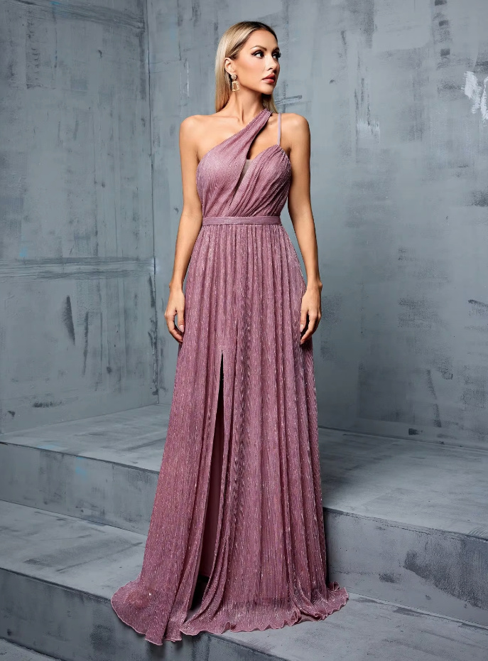 Elegantes One Shoulder Träger Kleid für Hochzeitsgäste in Altrosa Bodenlang mit Schlitz
