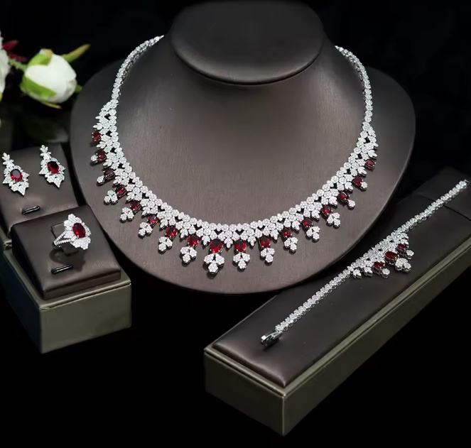 Luxus Zirkonia Brautschmuck Set Cami Silber Rot Fünfteilig