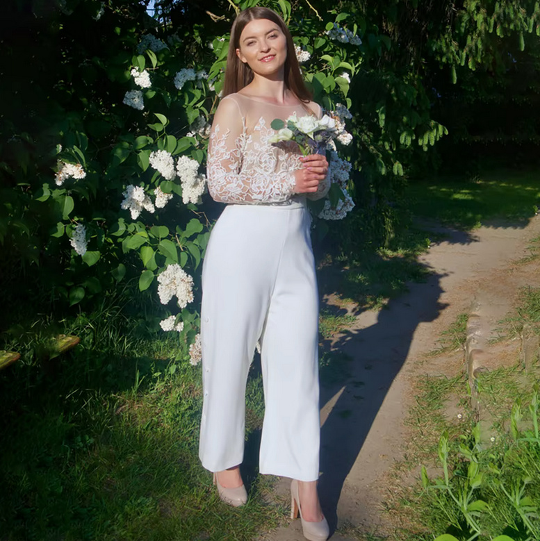 Braut Overall Dominika Jumpsuit  mit Ärmeln aus Spitze und Rücken Ausschnitt