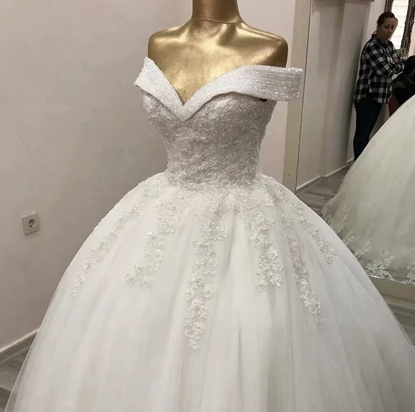 Kristall Prinzessin Ball Linie Brautkleid Iulia