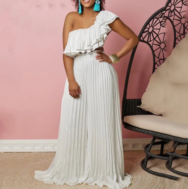 One Shoulder Plissee Standesamt Outfit in Weiß Zweiteilig