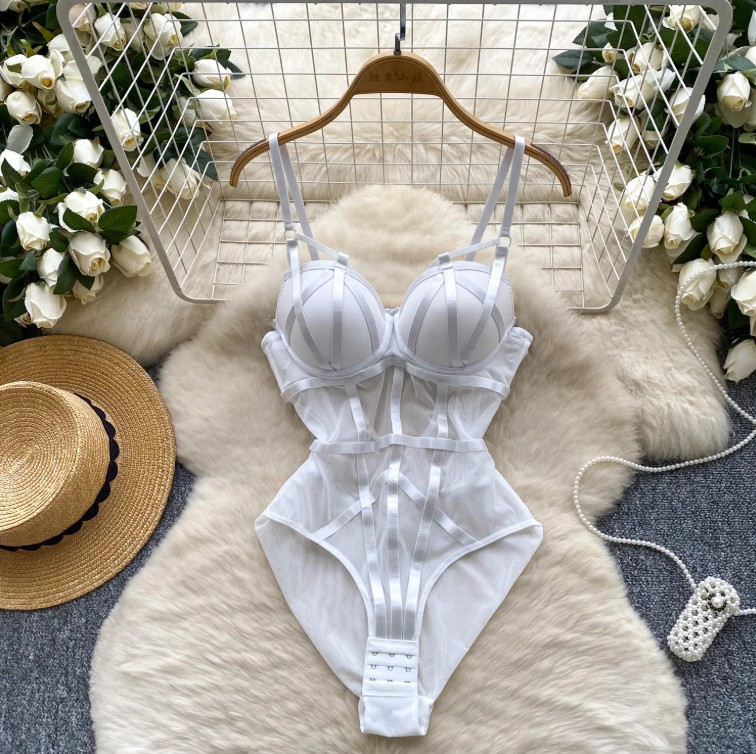 Sexy Push Up Body Hila für die Braut Helma mit Trägern in Weiß