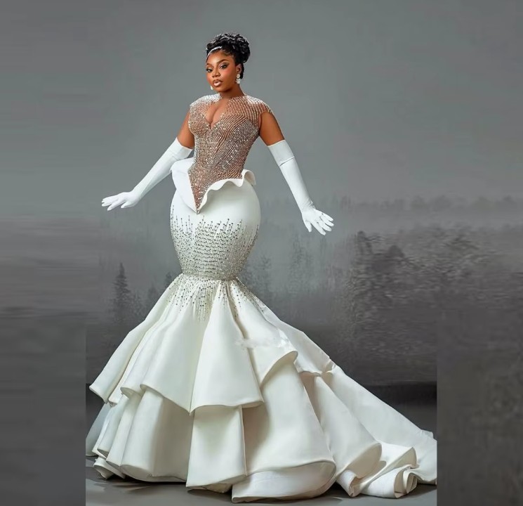 Meerjungfrau Luxus Brautkleid Inka mit Illusion Ausschnit und Perlen Strass Applikationen