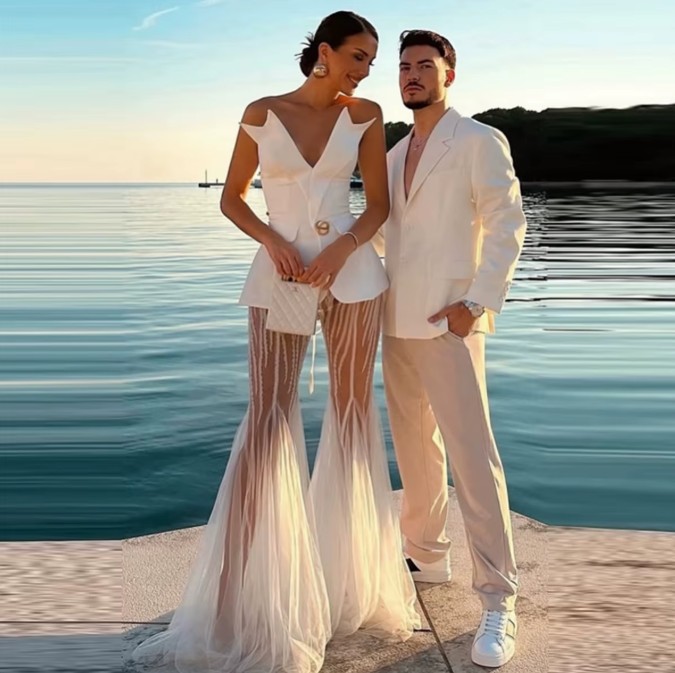 Sexy Braut Outfit Iphigeneia Trägerloses Satin-Oberteil und Durchsichtige Hose im Set