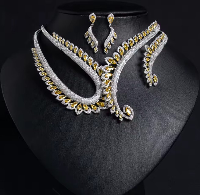 Zikron Brautschmuck Set Inga Halskette mit Ohrringe Silber Gelb