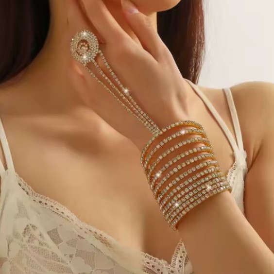 Strass-Fingerarmband für die Braut Irene Brautschmuck