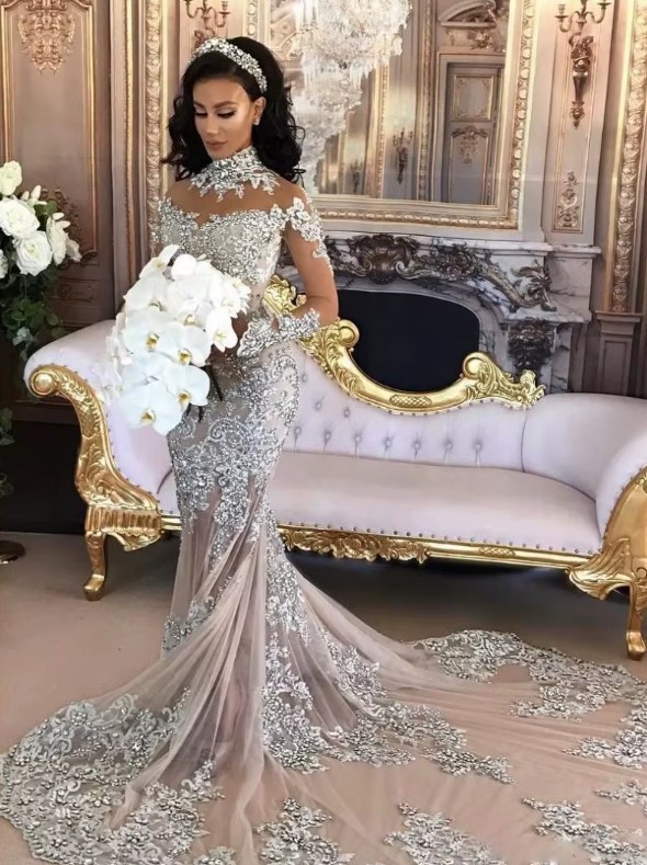 Meerjungfrau Brautkleid Ilana mit Schleppe und Kristall Stickereien