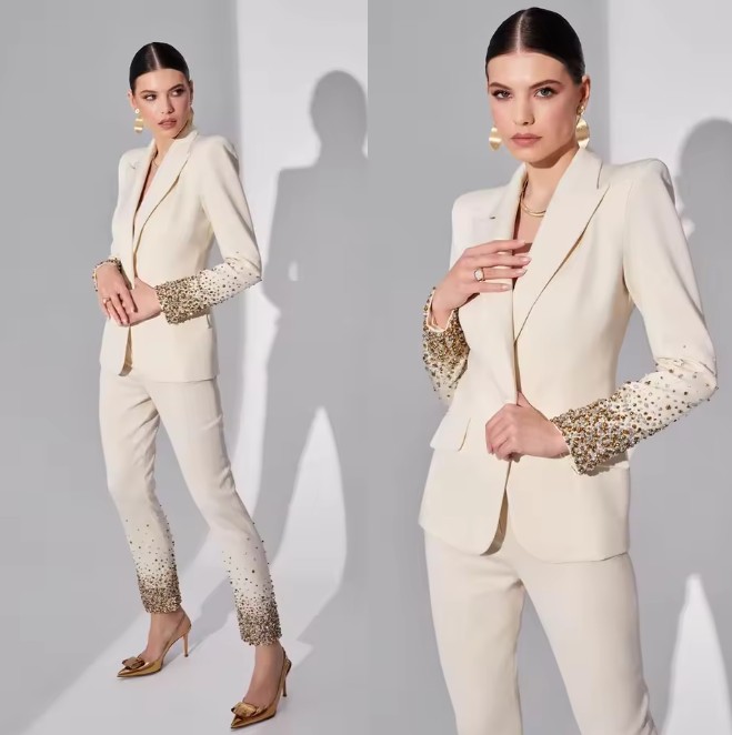 Braut Zweiteiler Hosenanzug Isra in Ivory mit Strass Applikationen