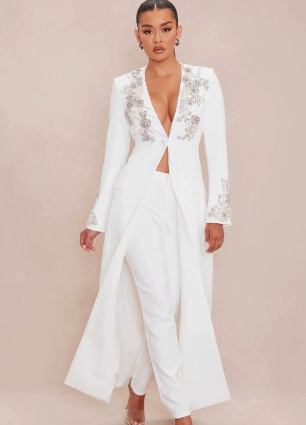 Braut Hosenanzug für den Standesamt mit Long Blazer und Strass Blumen