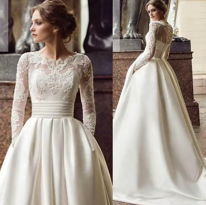 Satin Langarm Brautkleid Josephine Hochzeitskleid mit Blumen Stickereien