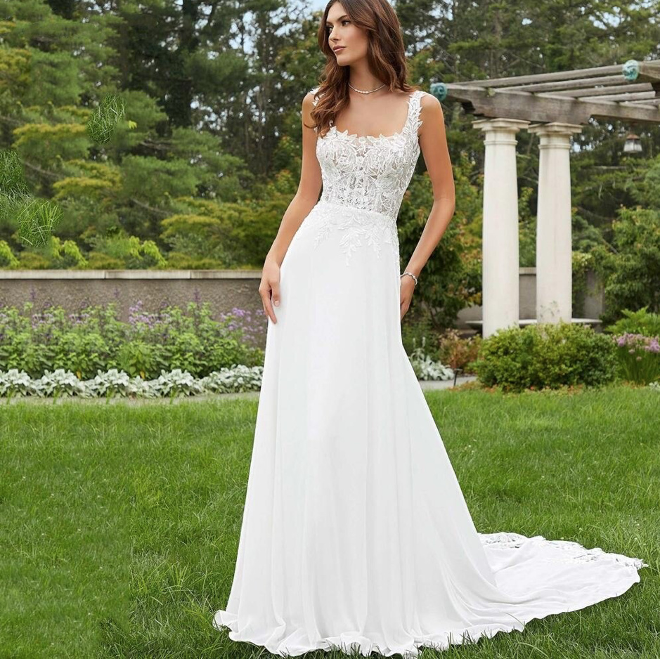 Empire Brautkleid Alysa mit Schleppe Spitze und U Ausschnitt