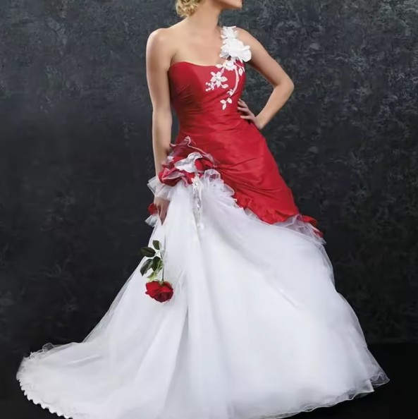One Shoulder Brautkleid Keonaona in Weiß Rot mit Blumen