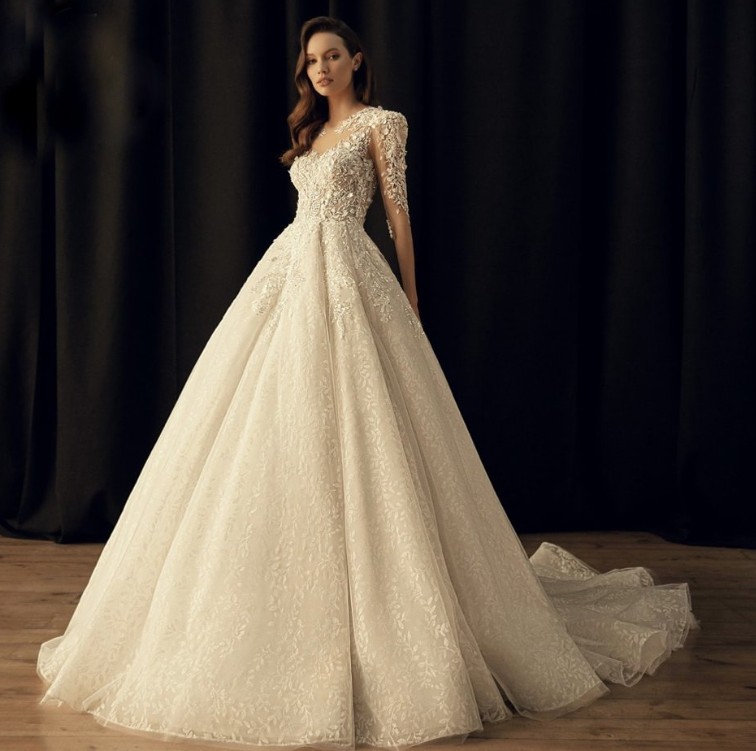A Linie Brautkleid Kiana mit Spitze Ärmel und Schleppe Lang