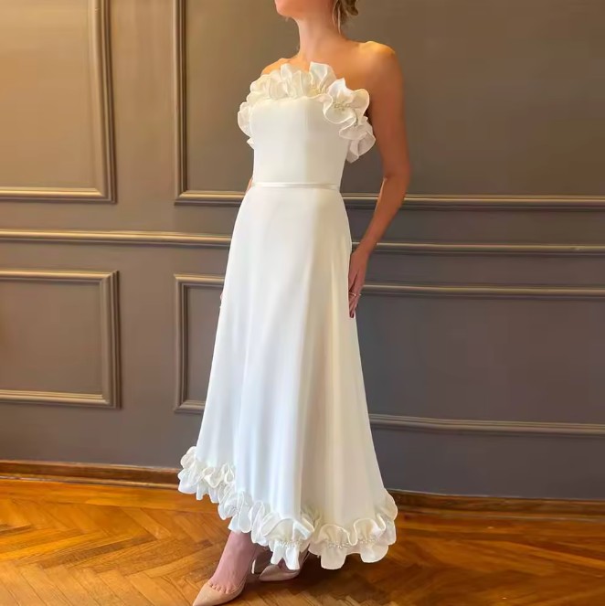 Modernes Midi Brautkleid A-Linie aus Satin in Elfenbein mit Perlen