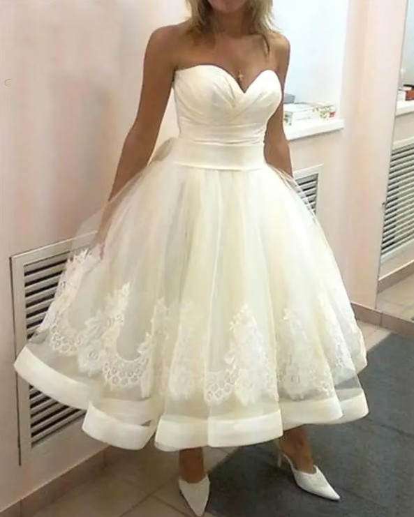 Schickes Brautkleid mit Herzausschnitt – Ärmellos, knöchellang, elegante Spitze