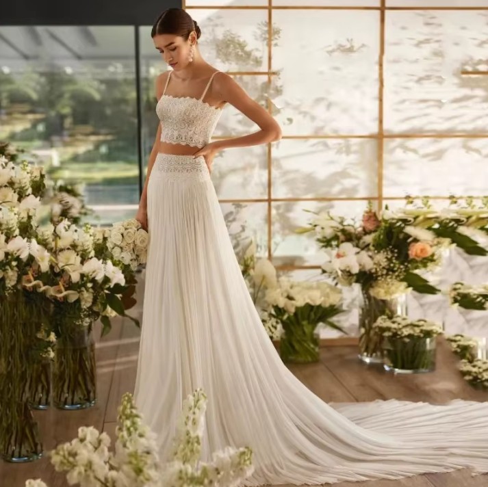 Zweiteiliges Boho Vintage Brautkleid - Tüll & Schleppe