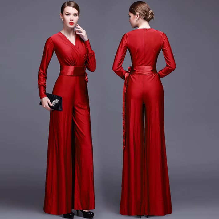Damen Jumpsuit in Rot - V-Ausschnitt, Gürtel & Weites Bein