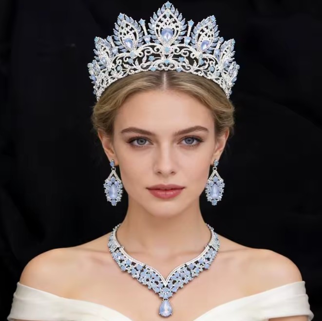 Opalblaues Prinzessinnen-Brautschmuck-Set mit Diadem, Halskette und Ohrringen
