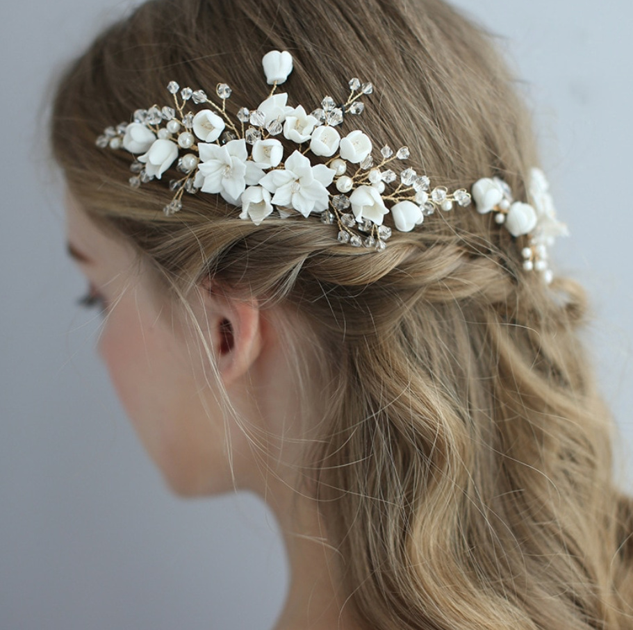 Keramik Braut Haarkamm Chenoa mit Weiße Blumen